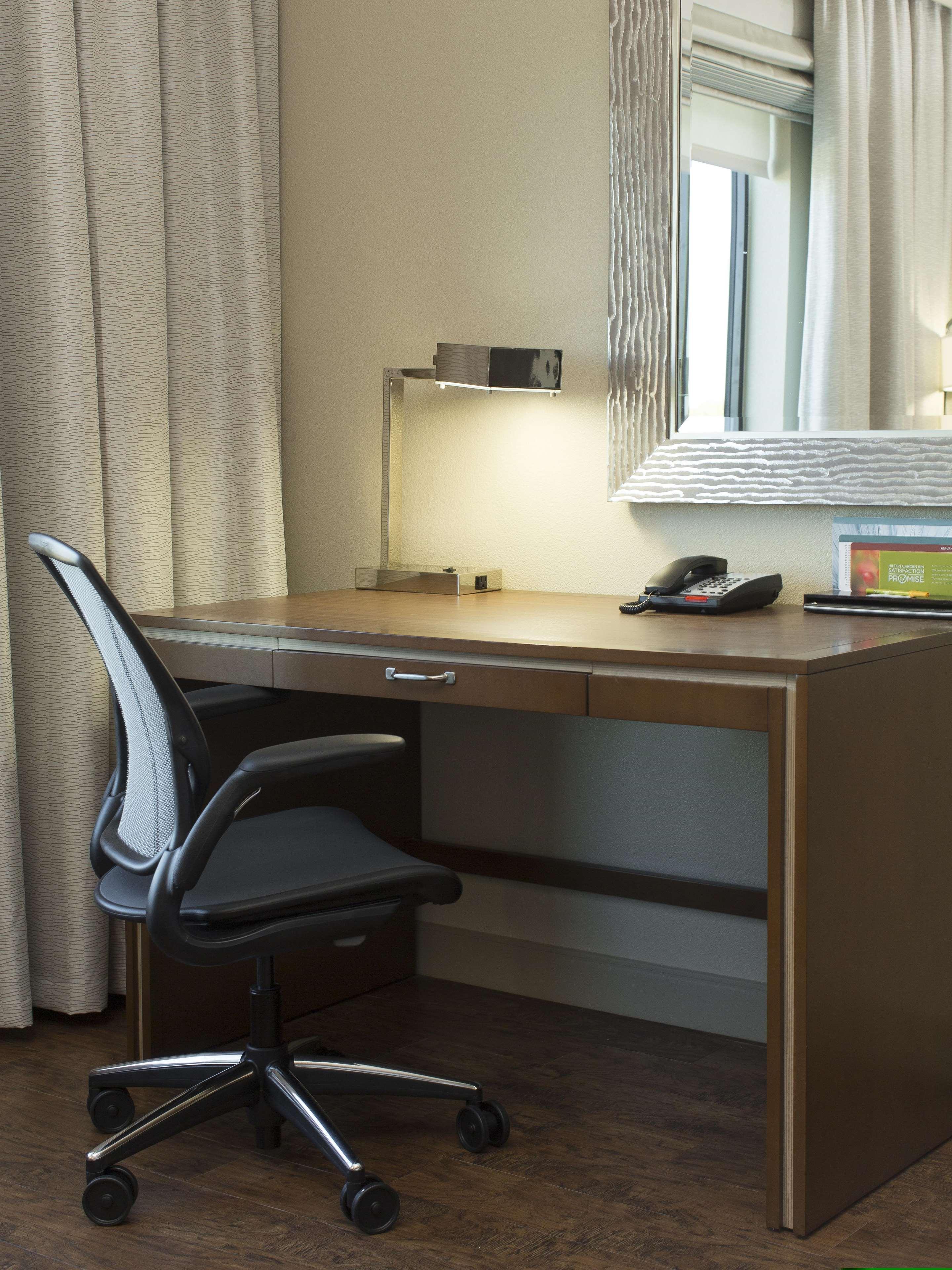 Longview Hilton Garden Inn Ngoại thất bức ảnh
