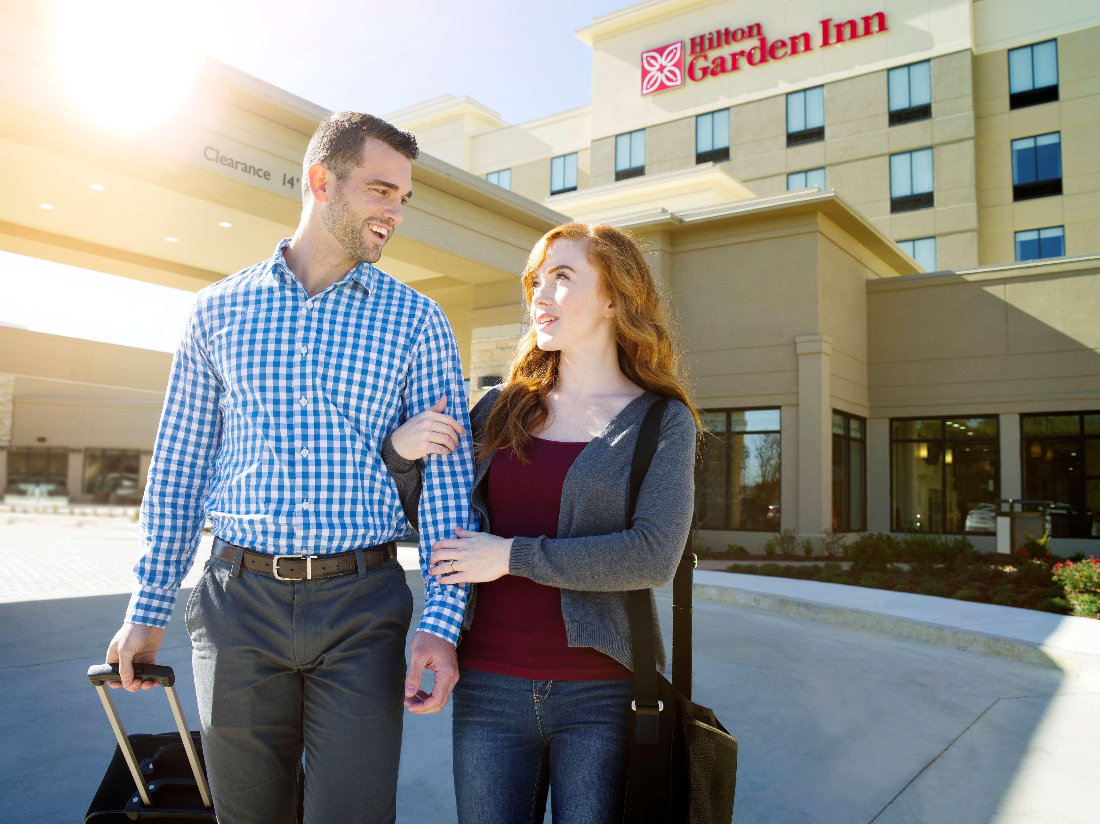 Longview Hilton Garden Inn Ngoại thất bức ảnh