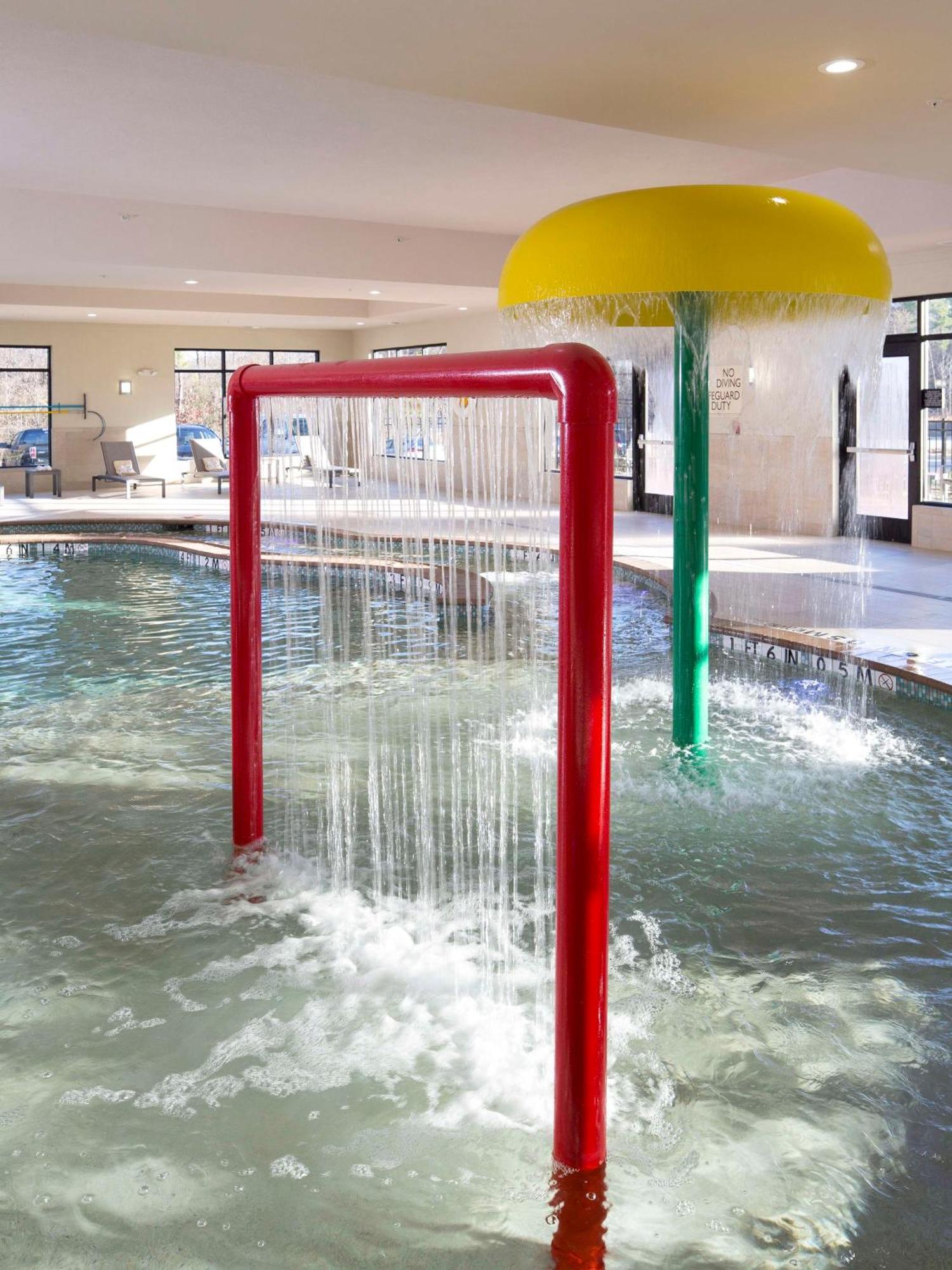 Longview Hilton Garden Inn Ngoại thất bức ảnh