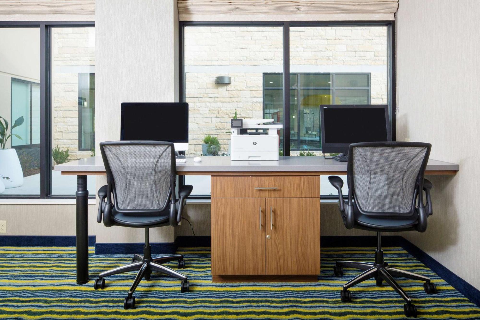 Longview Hilton Garden Inn Ngoại thất bức ảnh