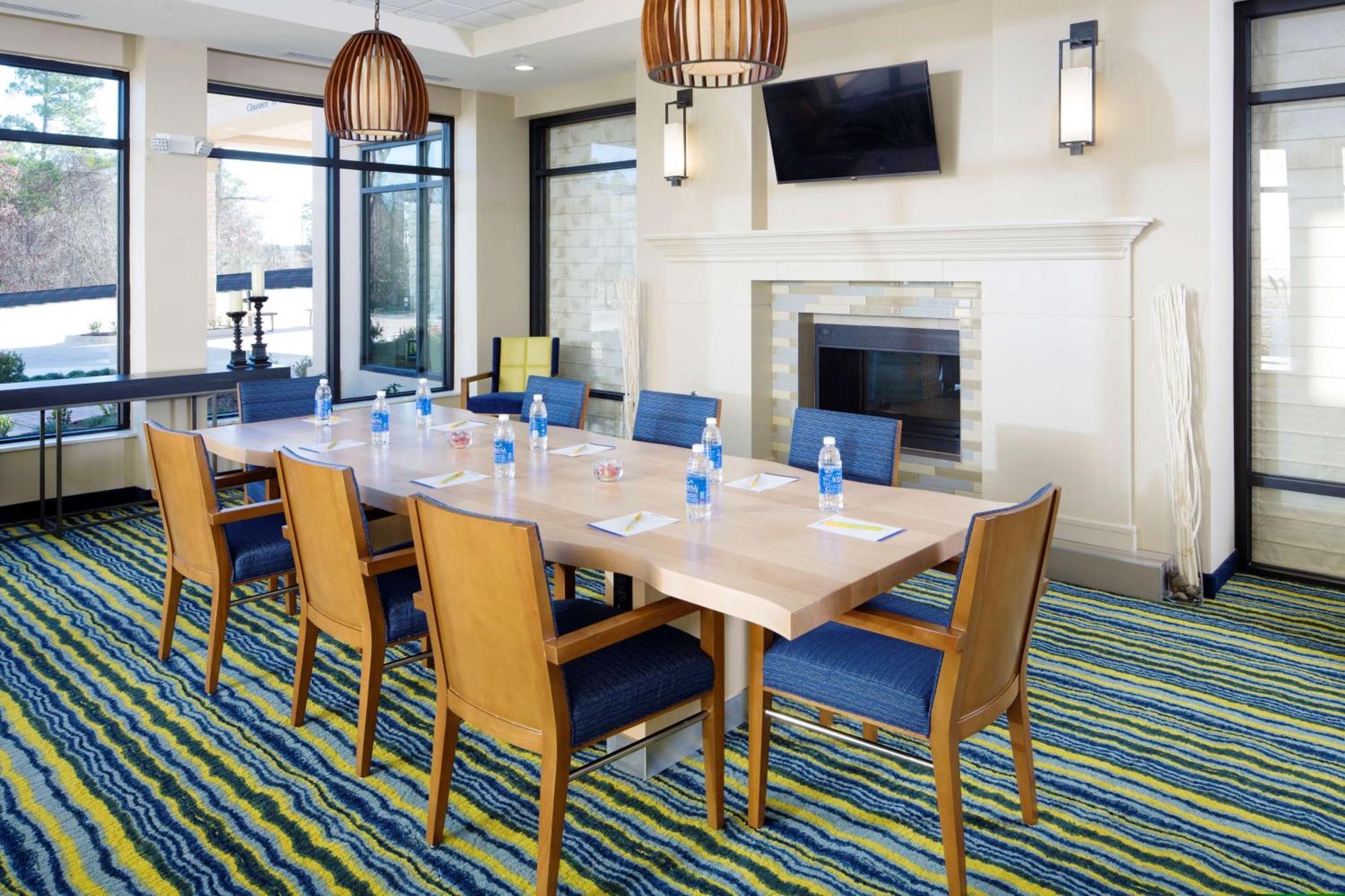 Longview Hilton Garden Inn Ngoại thất bức ảnh